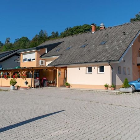 Hisa Izabela Hotel Muta Eksteriør billede